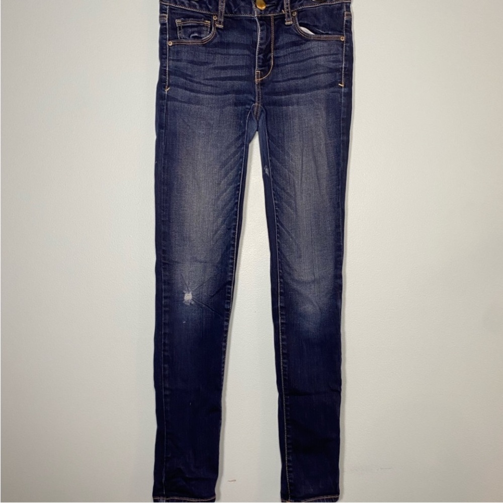 American Eagle Outfitters Super Stretch Skinny Jeans Size 0. Like new.